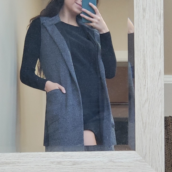 Banana Republic Textured Knit Long Vest - Picture 12 of 12